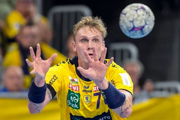 Edwin Aspenbäck (RNL, 78), am Ball, Einzelbild, Einzelfoto, Aktion, Action, 13.09.2025, Mannheim (Deutschland), Handball, Bundesliga, Rhein-Neckar Löwen - ThSV Eisenach
