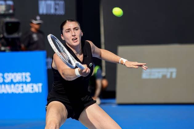 WTA, Tennis Damen GUADALAJARA 250 OPEN WTA GUADALAJARA 250 OPEN JACQUEMOT VS ARANGO 13092025 GUADALAJARA, JALISCO. Action photo of Elsa Jacquemot of France, during day 6 the WTA Guadalajara 250 Open, held at the Centro Panamericano de Tenis of Guadalajara, Jalisco, Mexico. Foto de accion de Emiliana Arango de Colombia, durante el dia 6 del WTA Guadalajara 250 Open, celebrado en el Centro Panamericano de Tenis de Guadalajara, Jalisco, Mexico PHOTO BY IMAGENSHOP AGENCIA FOTOGRAFICA GUADALAJARA JALISCO MEXICO Copyright: xIMAGENSHOPxAGENCIAxFOTOGRAFICAx