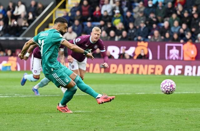 Mohamed Salah of Liverpool scores the team s first goal from a penalty Burnley v Liverpool, Premier League, Football, Turf Moor, Burnley, UK - 14 Sept 2025Burnley Turf Moor United Kingdom EDITORIAL USE ONLY No use with unauthorised audio, video, data, fixture lists, club league logos or live services. Online in-match use limited to 120 images, no video emulation. No use in betting, games or single club league player publications. Copyright: xAnnaxGowthorpe Shutterstockx 15481319aa