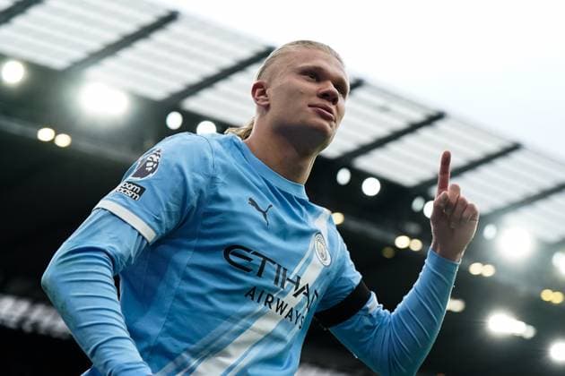 Manchester, England, 14th September 2025. Erling Haland of Manchester City celebrates his goal to make it 2-0 during the Manchester City vs Manchester United, ManU Premier League match at the Etihad Stadium, Manchester. Picture credit should read: Andrew Yates Sportimage EDITORIAL USE ONLY. No use with unauthorised audio, video, data, fixture lists, club league logos or live services. Online in-match use limited to 120 images, no video emulation. No use in betting, games or single club league player publications. SPI_047_AY_MCI_MUFC SPI-4139-0047