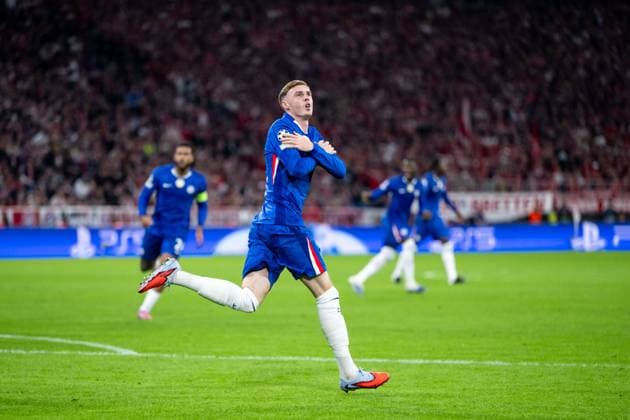 Cole Palmer (FC Chelsea, 10) jubelt ueber das Tor zum 2:1 Anschlusstreffer, GER, FC Bayern Muenchen vs FC Chelsea FC, Fussball, UEFA Champions League, Ligaphase, 1. Spieltag, Saison 2025 2026, 17.09.2025 GER, FC Bayern Muenchen vs FC Chelsea FC, Fussball, UEFA Champions League, Ligaphase, 1. Spieltag, Spielzeit 2025 2026, 17.09.2025 Muenchen Copyright: xEibner-Pressefoto Memmlerx EP_MMR