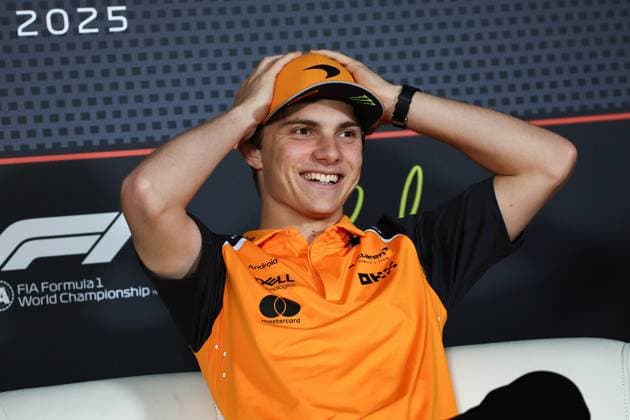 F1 - AZERBAIJAN GRAND PRIX 2025 PIASTRI Oscar (aus), McLaren F1 Team MCL39, portrait press conference, PK, Pressekonferenz during the 2025 Formula 1 Qatar Airways Azerbaijan Grand Prix, 17th round of the 2025 FIA Formula One World Championship, WM, Weltmeisterschaft from September 19 to 21, 2025 on the Baku City Circuit, in Baku, Azerbaijan - BakuAzerbaijan Copyright: xEricxAlonsox
