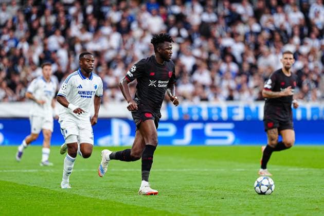 Youssoufa Moukoko (FC Kopenhagen, 09), Edmond Tapsoba (Bayer 04 Leverkusen, 12) DEN, FC Kopenhagen vs. Bayer 04 Leverkusen, Fussball, UEFA Champions League, Spieltag 1, Spielzeit 2025 2026, 18.09.2025 DEN, FC Kopenhagen vs. Bayer 04 Leverkusen, Fussball, UEFA Champions League, Spieltag 1, Spielzeit 2025 2026, 18.09.2025 Kopenhagen Copyright: xEibner-Pressefoto MarcelxvonxFehrnx EP_MFN