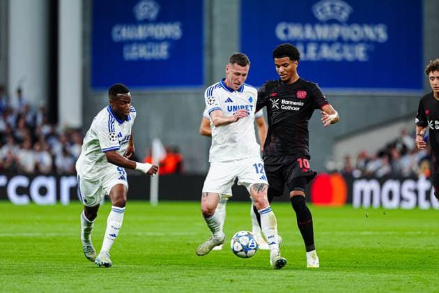 Youssoufa Moukoko (FC Kopenhagen, 09), Lukas Lerager (FC Kopenhagen, 12), Malik Tillman (Bayer 04 Leverkusen, 10) DEN, FC Kopenhagen vs. Bayer 04 Leverkusen, Fussball, UEFA Champions League, Spieltag 1, Spielzeit 2025 2026, 18.09.2025 DEN, FC Kopenhagen vs. Bayer 04 Leverkusen, Fussball, UEFA Champions League, Spieltag 1, Spielzeit 2025 2026, 18.09.2025 Kopenhagen Copyright: xEibner-Pressefoto MarcelxvonxFehrnx EP_MFN