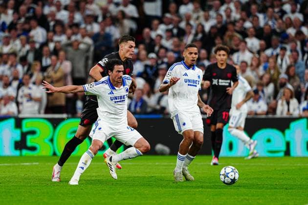 Patrik Schick (Bayer 04 Leverkusen, 14), Thomas Delaney (FC Kopenhagen, 27), Gabriel Pereira (FC Kopenhagen, 05) DEN, FC Kopenhagen vs. Bayer 04 Leverkusen, Fussball, UEFA Champions League, Spieltag 1, Spielzeit 2025 2026, 18.09.2025 DEN, FC Kopenhagen vs. Bayer 04 Leverkusen, Fussball, UEFA Champions League, Spieltag 1, Spielzeit 2025 2026, 18.09.2025 Kopenhagen Copyright: xEibner-Pressefoto MarcelxvonxFehrnx EP_MFN