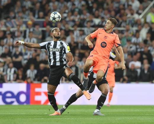 Newcastle Upon Tyne, England, 18th September 2025. Joelinton of Newcastle United (l) and Fermin Lopez of FC Barcelona, Barca (r) during the Newcastle United vs FC Barcelona UEFA Champions League match at St. James Park, Newcastle Upon Tyne. Picture credit should read: Nigel Roddis Sportimage EDITORIAL USE ONLY. No use with unauthorised audio, video, data, fixture lists, club league logos or live services. Online in-match use limited to 120 images, no video emulation. No use in betting, games or single club league player publications. SPI_027_NR_Newcastle_Barca SPI-4145-0028