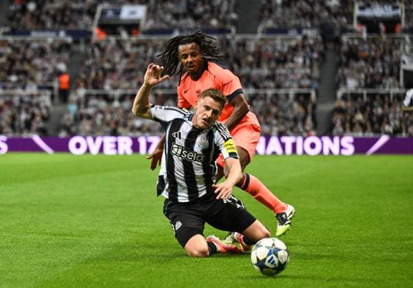 Harvey Barnes of Newcastle United (left) and Jules Kounde of Barcelona Newcastle United v Barcelona, UEFA Champions League, Group Stage, Football, St James Park, Newcastle, UK - 18 Sep 2025Newcastle St James Park United Kingdom EDITORIAL USE ONLY No use with unauthorised audio, video, data, fixture lists, club league logos or live services. Online in-match use limited to 120 images, no video emulation. No use in betting, games or single club league player publications. Copyright: xRichardxLee Shutterstockx 15486944av