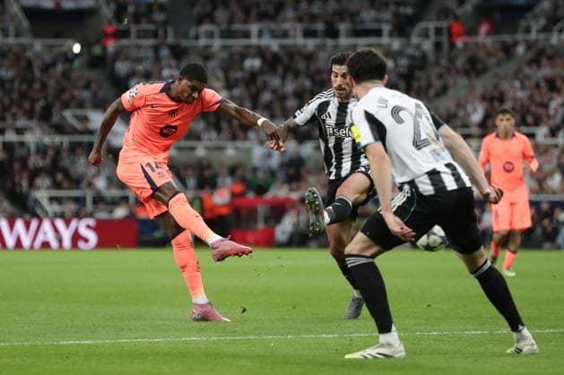 Marcus Rashford of Barcelona scores 0-2 - Newcastle United v Barcelona, UEFA Champions League, St James Park, Newcastle upon Tyne, UK - 18th September 2025 Newcastle United v Barcelona, UEFA Champions League, Group Stage, Football, St James Park, Newcastle, UK - 18 Sep 2025Newcastle St James Park United Kingdom EDITORIAL USE ONLY No use with unauthorised audio, video, data, fixture lists, club league logos or live services. Online in-match use limited to 120 images, no video emulation. No use in betting, games or single club league player publications. Copyright: xMDI Shutterstockx 15492189f