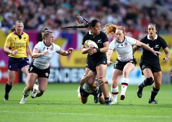 Sylvia Brunt of New Zealand is tackled New Zealand v Canada, Women s Rugby World Cup, Semi Final, Rugby Union, Ashton Gate, Bristol, UK - 19 Sep 2025Bristol Ashton Gate United Kingdom EDITORIAL USE ONLY No use with unauthorised audio, video, data, fixture lists, club league logos or live services. Online in-match use limited to 120 images, no video emulation. No use in betting, games or single club league player publications. Copyright: xKieranxMcManus Shutterstockx 15486947t