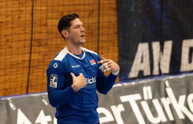 Csaba Leimeter (HBW Balingen Weilstetten, 5) beim Warmmachen, HBW Balingen Weilstetten vs. TuS N Luebbecke, Handball, 2. Bundesliga, 4. Spieltag, Saison 2025 2026, 19.09.2025 Eibner-Pressefoto Andreas Ulmer HBW Balingen Weilstetten vs. TuS N Luebbecke, Handball, 2. Bundesliga, 4. Spieltag, Saison 2025 2026, 19.09.2025 Balingen Copyright: xEibner-Pressefoto AndreasxUlmerx EP_AUR