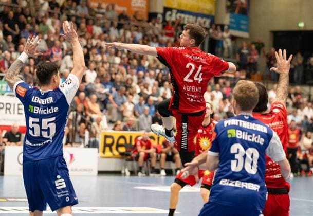 Sven Wesseling (TuS N Luebbecke, 24) beim Wurf, HBW Balingen Weilstetten vs. TuS N Luebbecke, Handball, 2. Bundesliga, 4. Spieltag, Saison 2025 2026, 19.09.2025 Eibner-Pressefoto Andreas Ulmer HBW Balingen Weilstetten vs. TuS N Luebbecke, Handball, 2. Bundesliga, 4. Spieltag, Saison 2025 2026, 19.09.2025 Balingen Copyright: xEibner-Pressefoto AndreasxUlmerx EP_AUR