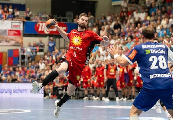 Lutz Heiny (TuS N Luebbecke, 05) HBW Balingen Weilstetten vs. TuS N Luebbecke, Handball, 2. Bundesliga, 4. Spieltag, Saison 2025 2026, 19.09.2025 Eibner-Pressefoto Andreas Ulmer HBW Balingen Weilstetten vs. TuS N Luebbecke, Handball, 2. Bundesliga, 4. Spieltag, Saison 2025 2026, 19.09.2025 Balingen Copyright: xEibner-Pressefoto AndreasxUlmerx EP_AUR