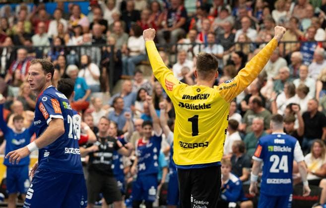 Mateusz Kornecki (HBW Balingen Weilstetten, 1), Sieges gewiss HBW Balingen Weilstetten vs. TuS N Luebbecke, Handball, 2. Bundesliga, 4. Spieltag, Saison 2025 2026, 19.09.2025 Eibner-Pressefoto Andreas Ulmer HBW Balingen Weilstetten vs. TuS N Luebbecke, Handball, 2. Bundesliga, 4. Spieltag, Saison 2025 2026, 19.09.2025 Balingen Copyright: xEibner-Pressefoto AndreasxUlmerx EP_AUR