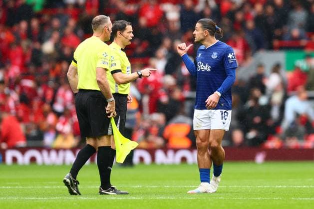 Jack Grealish of Everton complains to referee Darren England at half time Liverpool v Everton, Premier League, Football, Anfield, Liverpool, UK - 20 Sep 2025Liverpool Anfield United Kingdom EDITORIAL USE ONLY No use with unauthorised audio, video, data, fixture lists, club league logos or live services. Online in-match use limited to 120 images, no video emulation. No use in betting, games or single club league player publications. Copyright: xPaulxCurrie Shutterstockx 15487053bs