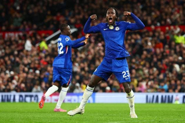 Trevoh Chalobah of Chelsea scores to make it 2-1 and celebrates Manchester United, ManU v Chelsea, Premier League, Football, Old Trafford, Manchester, UK - 20 Sep 2025Manchester Old Trafford United Kingdom EDITORIAL USE ONLY No use with unauthorised audio, video, data, fixture lists, club league logos or live services. Online in-match use limited to 120 images, no video emulation. No use in betting, games or single club league player publications. Copyright: xPaulxCurrie Shutterstockx 15487107az