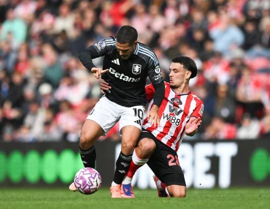 Emi Buendia of Aston Villa fends off Enzo Le Fee of Sunderland Sunderland v Aston Villa, Premier League, Football, Stadium of Light, Sunderland, UK - 21 Sep 2025Sunderland Stadium of Light United Kingdom EDITORIAL USE ONLY No use with unauthorised audio, video, data, fixture lists, club league logos or live services. Online in-match use limited to 120 images, no video emulation. No use in betting, games or single club league player publications. Copyright: xRichardxLee Shutterstockx 15487113aj