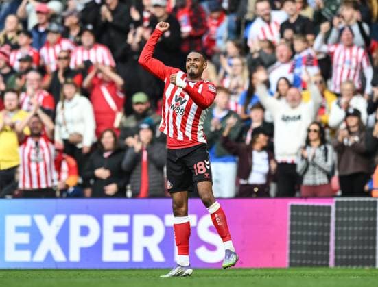 Wilson Isidor of Sunderland celebrates scoring their first goal Sunderland v Aston Villa, Premier League, Football, Stadium of Light, Sunderland, UK - 21 Sep 2025Sunderland Stadium of Light United Kingdom EDITORIAL USE ONLY No use with unauthorised audio, video, data, fixture lists, club league logos or live services. Online in-match use limited to 120 images, no video emulation. No use in betting, games or single club league player publications. Copyright: xRichardxLee Shutterstockx 15487113bb