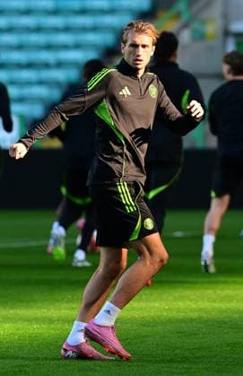Benjamin Nygren of Celtic training ahead of the UEFA Europa League match, round 1 of 8 between Crvena zvezda and Celtic FC at Celtic Park, on 23rd September 2025 in Glasgow, Scotland. (Picture by Mark Runnacles) Celtic Training Session and press conference, PK, Pressekonferenz UEFA Europa League, Football, Scotland, UK - 23 Sep 2025Belgrade Rajko Mitic Stadium Serbia EDITORIAL USE ONLY No use with unauthorised audio, video, data, fixture lists, club league logos or live services. Online in-match use limited to 120 images, no video emulation. No use in betting, games or single club league player publications. Copyright: xMarkxRunnacles Shutterstockx 15499179o