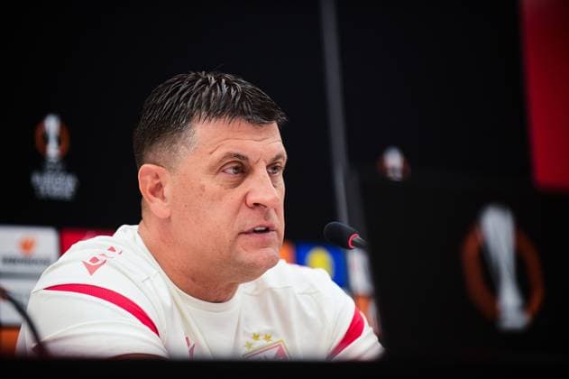 Head Coach Vladan Milojevic of Crvena Zvezda and Timi Max Elsnik of Crvena Zvezda Celtic Training Session and press conference, PK, Pressekonferenz UEFA Europa League, Football, Rajko Mitic Stadium, Belgrade, Serbia - 23 Sep 2025Belgrade Rajko Mitic Stadium Serbia EDITORIAL USE ONLY No use with unauthorised audio, video, data, fixture lists, club league logos or live services. Online in-match use limited to 120 images, no video emulation. No use in betting, games or single club league player publications. Copyright: xNikolaxKrstic Shutterstockx 15498416t