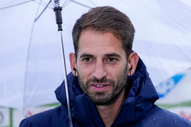 Theodoros Dedes (Trainer, Cheftrainer, TSG), Einzelbild, Einzelfoto, Aktion, Action, 24.09.2025, Sinsheim (Hoffenheim) (Deutschland), Fussball, Google Pixel Frauen-Bundesliga, TSG 1899 Hoffenheim - 1. FC Nürnberg, DFB DFL REGULATIONS PROHIBIT ANY USE OF PHOTOGRAPHS AS IMAGE SEQUENCES AND OR QUASI-VIDEO.