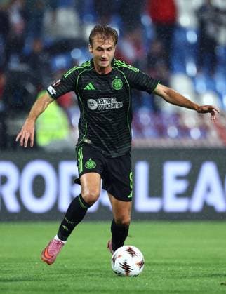 Benjamin Nygren of Celtic Crvena zvezda v Celtic, UEFA Europa League, Football, Rajko Mitic Stadium, Belgrade, Serbia - 24 Sep 2025Belgrade Rajko Mitic Stadium Serbia EDITORIAL USE ONLY No use with unauthorised audio, video, data, fixture lists, club league logos or live services. Online in-match use limited to 120 images, no video emulation. No use in betting, games or single club league player publications. Copyright: xNikolaxKrstic Shutterstockx 15498417ba
