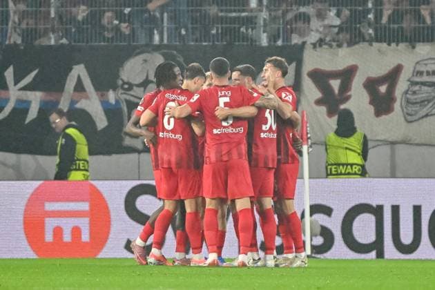 Jubel zum Tor zum 1:0 durch Patrick Osterhage (SC Freiburg, 06) GER, SC Freiburg - FC Basel, Fussball, Europa League, 1. Spieltag, Saison 2025 2026, 24.09.2025 GER, SC Freiburg - FC Basel, Fussball, Europa League, 1. Spieltag, Saison 2025 2026, 24.09.2025 Freiburg Copyright: xEibner-Pressefoto ThomasxHessx EP_THS