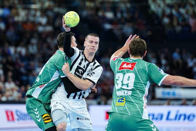 Azat Valiullin (GWD Minden, 55), Elias Ellefsen a Skipagotu (THW Kiel, 71) GER, THW Kiel vs. GWD Minden, Handball, 1. Bundesliga, Spieltag 15, Saison 2025 2026, 25.09.2025 GER, THW Kiel vs. GWD Minden, Handball, 1. Bundesliga, Spieltag 15, Saison 2025 2026, 25.09.2025 Kiel Copyright: xEibner-Pressefoto MarcelxvonxFehrnx EP_MFN