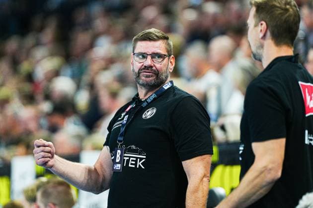 Aaron Ziercke (GWD Minden, Trainer) GER, THW Kiel vs. GWD Minden, Handball, 1. Bundesliga, Spieltag 15, Saison 2025 2026, 25.09.2025 GER, THW Kiel vs. GWD Minden, Handball, 1. Bundesliga, Spieltag 15, Saison 2025 2026, 25.09.2025 Kiel Copyright: xEibner-Pressefoto MarcelxvonxFehrnx EP_MFN