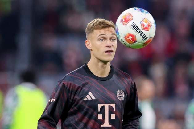 Joshua Kimmich (FC Bayern Muenchen) kontrolliert den Ball, Bundesliga, FC Bayern München v SV Werder Bremen, Allianz Arena am 26. September 2025 in München, Deutschland. (Foto von Marco Steinbrenner DeFodi Images) Joshua Kimmich (FC Bayern Muenchen) controls the ball, Bundesliga, FC Bayern München v SV Werder Bremen, Allianz Arena, September 26, 2025 in München, Germany. (Photo by Marco Steinbrenner DeFodi Images) DFL regulations prohibit any use of photographs as image sequences and or quasi-video. Joshua Kimmich FC Bayern Muenchen controls the ball, Bundesliga, FC Bayern München v SV Werder Bremen, Allianz Arena on September 26, 2025 in Munich, Germany Photo by Marco Steinbrenner DeFodi Images Joshua Kimmich FC Bayern Muenchen controls the ball, Bundesliga, FC Bayern München v SV Werder Bremen, Allianz Arena, September 26, 2025 in Munich, Germany Photo by Marco Steinbrenner DeFodi Images DFL regulations prohibit any use of photographs as image sequences and or quasi video
