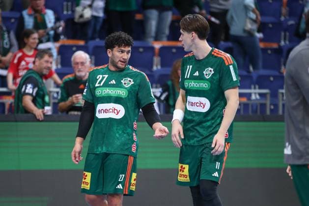 26.09.2025, xgox, Handball - Daikin HBL, TSV Hannover-Burgdorf - HC Erlangen emspor, v.l. Sindre Aho (Hannover, 27), Maxim Orlov (Hannover, 11) enttaeuscht, schaut enttaeuscht, niedergeschlagen, disappointed Hannover