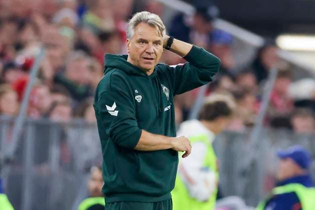 Trainer Horst Steffen (Werder Bremen) schaut enttaeuscht, Bundesliga, FC Bayern München v SV Werder Bremen, Allianz Arena am 26. September 2025 in München, Deutschland. (Foto von Marco Steinbrenner DeFodi Images) Trainer Horst Steffen (Werder Bremen) looks dejected, Bundesliga, FC Bayern München v SV Werder Bremen, Allianz Arena, September 26, 2025 in München, Germany. (Photo by Marco Steinbrenner DeFodi Images) DFL regulations prohibit any use of photographs as image sequences and or quasi-video. Trainer Horst Steffen Werder Bremen looks dejected, Bundesliga, FC Bayern München v SV Werder Bremen, Allianz Arena, September 26, 2025 in Munich, Germany Photo by Marco Steinbrenner DeFodi Images Trainer Horst Steffen Werder Bremen looks dejected, Bundesliga, FC Bayern München v SV Werder Bremen, Allianz Arena, September 26, 2025 in Munich, Germany Photo by Marco Steinbrenner DeFodi Images DFL regulations prohibit any use of photographs as image sequences and or quasi video