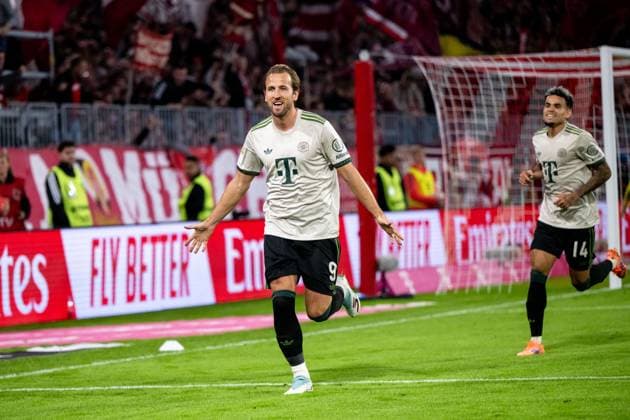 Harry Kane (FC Bayern Muenchen, 09) jubelt ueber das Tor zum 3:0, GER, FC Bayern Muenchen (FCB) vs SV Werder Bremen, Fussball Bundesliga, 5. Spieltag, Saison 2025 2026, 26.09.2025 DFB DFL regulations prohibit any use of photographs as image sequences and or quasi-video GER, FC Bayern Muenchen (FCB) vs SV Werder Bremen, Fussball Bundesliga, 5. Spieltag, Saison 2025 2026, 26.09.2025 Muenchen Copyright: xEibner-Pressefoto Memmlerx EP_MMR