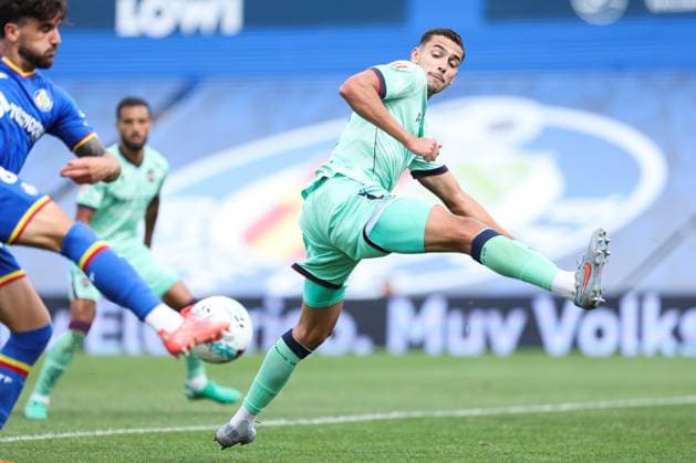 September 27, 2025, Getafe, Madrid, Spain: Matias Moreno of Levante UD in action during the Spanish League, LaLiga EA Sports, football match played between Getafe CF and Levante UD at Coliseum stadium on September 27, 2025, in Getafe, Madrid, Spain. Getafe Spain - ZUMAa181 20250927_zaa_a181_138 Copyright: xIrinaxR.xHipolitox