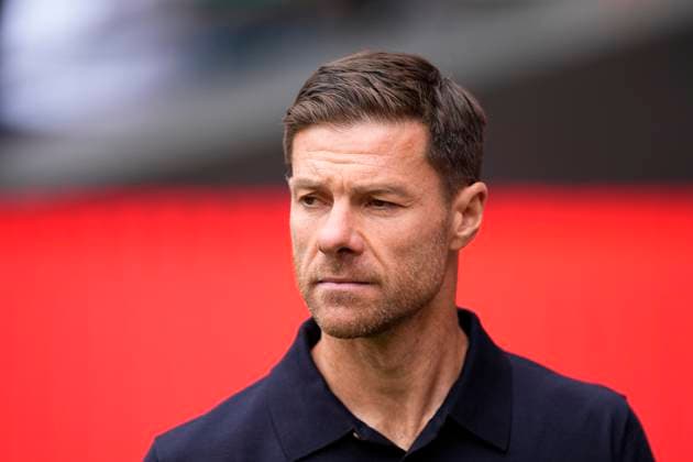 September 27, 2025, Madrid, Madrid, Spain: Xabi Alonso, head coach of Real Madrid, looks on during the Spanish League, LaLiga EA Sports, football match played between Atletico de Madrid and Real Madrid at Riyadh Air Metropolitano stadium on September 27, 2025, in Madrid, Spain. Madrid Spain - ZUMAa181 20250927_zaa_a181_149 Copyright: xOscarxJ.xBarrosox