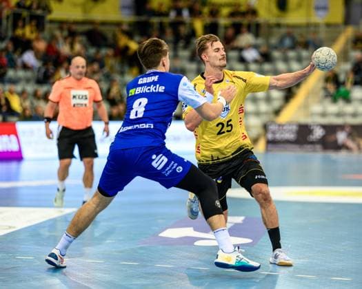 Grupe, Magnus (Rueckraum Mitte, HBW Balingen-Weilstetten, 8), Knauer, Jakob (Rueckraum Rechts, HSC 2000 Coburg, 25) GER, Bayern, HSC 2000 Coburg gegen HBW Balingen-Weilstetten, 2. Handball Bundesliga, Handball, 5.Spieltag, Saison 2025 2026, 19.30 Uhr, Samstag, 27.09.2025 GER, Bayern, HSC 2000 Coburg gegen HBW Balingen-Weilstetten, 2. Handball Bundesliga, Handball, 5.Spieltag, Saison 2025 2026, 19.30 Uhr, Samstag, 27.09.2025 Coburg Copyright: xEibner-Pressefoto MartinxHerbstx EP_MHT