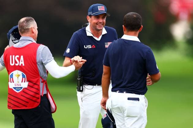 Keegan Bradley, Captain of Team USA celebrates with Xander Schauffele of Team USA 2025 Ryder Cup, Day Two, Afternoon Four-Balls, Golf, Bethpage Black Golf Course, New York, USA - 27 Sep 2025New York Bethpage Black Golf Course New York (NY) United States of America EDITORIAL USE ONLY No use with unauthorised audio, video, data, fixture lists, club league logos or live services. Online in-match use limited to 120 images, no video emulation. No use in betting, games or single club league player publications. Copyright: xJamesxMarsh Shutterstockx 15500202cq