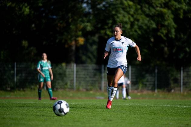 Linda Natter (TSG Hoffenheim, 11) am Ball, GER, SpVgg Greuther Fuerth vs TSG 1899 Hoffenheim, Fussball Frauen DFB Pokal, 1. Runde, Saison 2025 2026, 28.09.2025 GER, SpVgg Greuther Fuerth vs TSG 1899 Hoffenheim, Fussball Frauen DFB Pokal, 1. Runde, Saison 2025 2026, 28.09.2025 Fuerth Copyright: xEibner-Pressefoto Memmlerx EP_MMR
