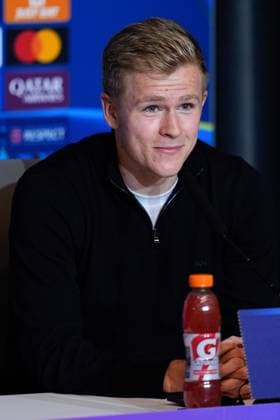 September 29, 2025, Madrid, Madrid, Spain: Jonathan Burkardt of Eintracht Frankfurt, attends a press conference, PK, Pressekonferenz ahead of their UEFA Champions League 2025 26 match against Atletico de Madrid at Riyadh Air Metropolitano on September 29, 2025, in Madrid, Spain. Madrid Spain - ZUMAa181 20250929_zaa_a181_003 Copyright: xDennisxAgyemanx