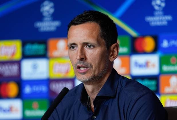 September 29, 2025, Madrid, Madrid, Spain: Dino Toppmoller, head coach of Eintracht Frankfurt, attends a press conference, PK, Pressekonferenz ahead of their UEFA Champions League 2025 26 match against Atletico de Madrid at Riyadh Air Metropolitano on September 29, 2025, in Madrid, Spain. Madrid Spain - ZUMAa181 20250929_zaa_a181_012 Copyright: xDennisxAgyemanx
