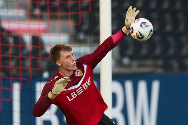 Jerik von der Felsen (VfB Stuttgart II, 33) GER, VfB Stuttgart II vs. SV Wehen Wiesbaden, Fussball, Herren, 3. Liga, 9. Spieltag, Spielzeit 2025 2026, 30.09.2025 GER, VfB Stuttgart II vs. SV Wehen Wiesbaden, Fussball, Herren, 3. Liga, 9. Spieltag, Spielzeit 2025 2026, 30.09.2025 Aspach Copyright: xEibner-Pressefoto GeraldxOelze-dx EP_ODS