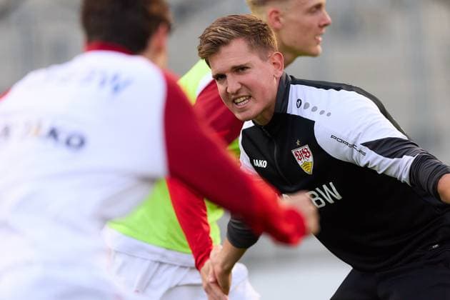 Portrait, Portraet, Freisteller von Timm Zudrell (VfB Stuttgart II, Athletik-Trainer) GER, VfB Stuttgart II vs. SV Wehen Wiesbaden, Fussball, Herren, 3. Liga, 9. Spieltag, Spielzeit 2025 2026, 30.09.2025 GER, VfB Stuttgart II vs. SV Wehen Wiesbaden, Fussball, Herren, 3. Liga, 9. Spieltag, Spielzeit 2025 2026, 30.09.2025 Aspach Copyright: xEibner-Pressefoto GeraldxOelze-dx EP_ODS