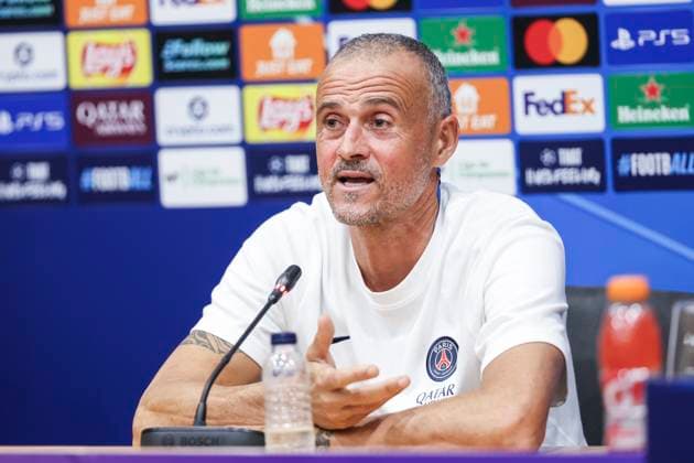 September 30, 2025, Barcelona, Barcelona, SPAIN: Luis Enrique of Paris Saint-Germain FC attends his press conference, PK, Pressekonferenz during the training day of Paris Saint-Germain ahead the UEFA Champions League 2025 26, football match against FC Barcelona, Barca at Estadi Olimpic Lluis Companys on September 30, 2025 in Barcelona, Spain. Barcelona SPAIN - ZUMAa181 20250930_zaa_a181_086 Copyright: xJavierxBorregox