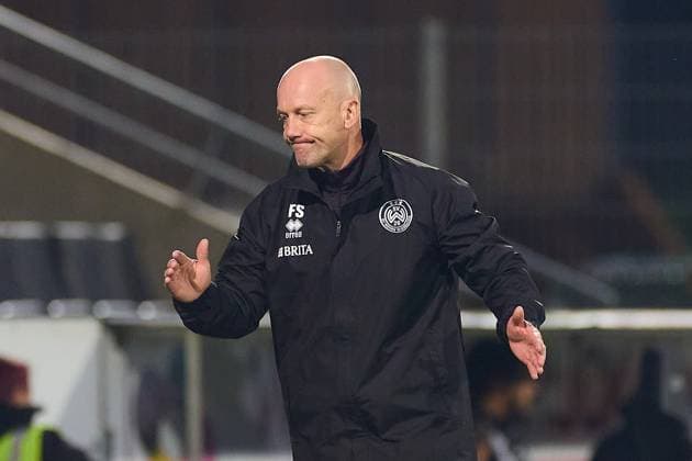 Portrait, Portraet, Freisteller von Frank Steinmetz (SV Wehen Wiesbaden, Co-Trainer) GER, VfB Stuttgart II vs. SV Wehen Wiesbaden, Fussball, Herren, 3. Liga, 9. Spieltag, Spielzeit 2025 2026, 30.09.2025 GER, VfB Stuttgart II vs. SV Wehen Wiesbaden, Fussball, Herren, 3. Liga, 9. Spieltag, Spielzeit 2025 2026, 30.09.2025 Aspach Copyright: xEibner-Pressefoto GeraldxOelze-dx EP_ODS