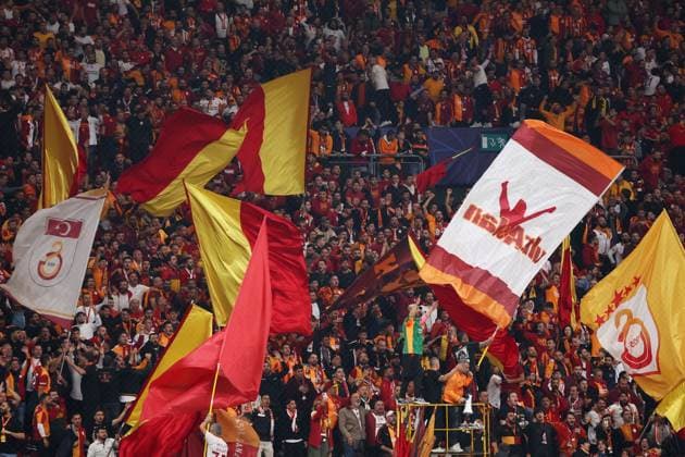Galatasaray fans ahead of kick off Galatasaray v Liverpool, UEFA Champions League, Group Stage, Football, RAMS Park, Istanbul, Turkey - 30 Sep 2025Istanbul RAMS Park Turkey EDITORIAL USE ONLY No use with unauthorised audio, video, data, fixture lists, club league logos or live services. Online in-match use limited to 120 images, no video emulation. No use in betting, games or single club league player publications. Copyright: xRaddadxJebarah Shutterstockx 15504034aa
