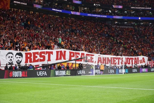 Fans hold a banner in memory of Diogo Jota and his brother Andre Silva Galatasaray v Liverpool, UEFA Champions League, Group Stage, Football, RAMS Park, Istanbul, Turkey - 30 Sep 2025Istanbul RAMS Park Turkey EDITORIAL USE ONLY No use with unauthorised audio, video, data, fixture lists, club league logos or live services. Online in-match use limited to 120 images, no video emulation. No use in betting, games or single club league player publications. Copyright: xRaddadxJebarah Shutterstockx 15504034ah