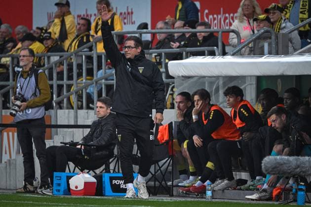 Deutschland, Fußball, 3. Liga, 9. Spieltag, 2025 2026, TSV Alemannia Aachen vs FC Erzgebirge Aue, 30.09.2025, Tivoli, Aachen, Deutschland, Benedetto Muzzicato (Trainer, Alemannia Aachen) Copyright: xMarkusxVerwimpx