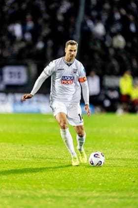 Fussball, Saison 2025 2026, 3. Liga, Donaustadion Ulm, 9. Spieltag, SSV Ulm 1846 Fußball - 1. FC Schweinfurt 05, 01.10.2025 01.10.2025, Fussball, Saison 2025 2026, 3. Liga, Donaustadion Ulm, 9. Spieltag, SSV Ulm 1846 Fußball - 1. FC Schweinfurt 05, Freisteller Einzelbild 14 Dennis Dressel (SSV Ulm 1846 Fußball) Foto: Lucca Fundel Ulm Donaustadion Baden-Württemberg Deutschland
