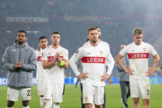 Nach Spielende Entaeuschung, frust bei Lorenz Assignon(VfB Stuttgart, 22), Ermedin Demirovic (VfB Stuttgart, 09), Maximilian Mittelstaedt (VfB Stuttgart, 07), Ramon Hendriks (VfB Stuttgart, 03) SUI, FC Basel vs. VfB Stuttgart, Fussball, UEFA Europa League, Herren, 2. Spieltag, Spielzeit 2025 2026, 02.10.2025, SUI, FC Basel vs. VfB Stuttgart, Fussball, UEFA Europa League, Herren, 2. Spieltag, Spielzeit 2025 2026, 02.10.2025 Basel Copyright: xEibner-Pressefoto WolfgangxFrankx EP_WFK