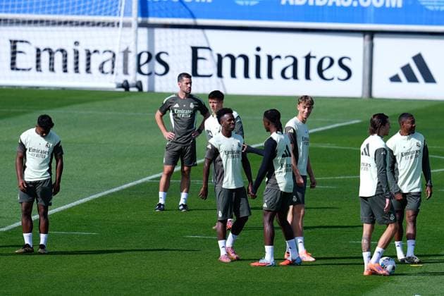 October 3, 2025, Valdebebas, Madrid, Spain: Vinicius Junior of Real Madrid CF smiles during the training day of Real Madrid ahead the Spanish League, LaLiga EA Sports, football match against Villarreal CF at Ciudad Deportiva Real Madrid on October 03, 2025, in Valdebebas, Madrid, Spain. Valdebebas Spain - ZUMAa181 20251003_zaa_a181_017 Copyright: xDennisxAgyemanx