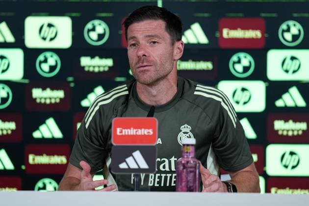 October 3, 2025, Valdebebas, Madrid, Spain: Xabi Alonso, head coach of Real Madrid, gives a press conference, PK, Pressekonferenz during the training day of Real Madrid ahead the Spanish League, LaLiga EA Sports, football match against Villarreal CF at Ciudad Deportiva Real Madrid on October 03, 2025, in Valdebebas, Madrid, Spain. Valdebebas Spain - ZUMAa181 20251003_zaa_a181_049 Copyright: xDennisxAgyemanx